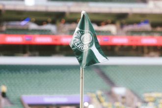 Palmeiras suspende conselheiro por 9 meses