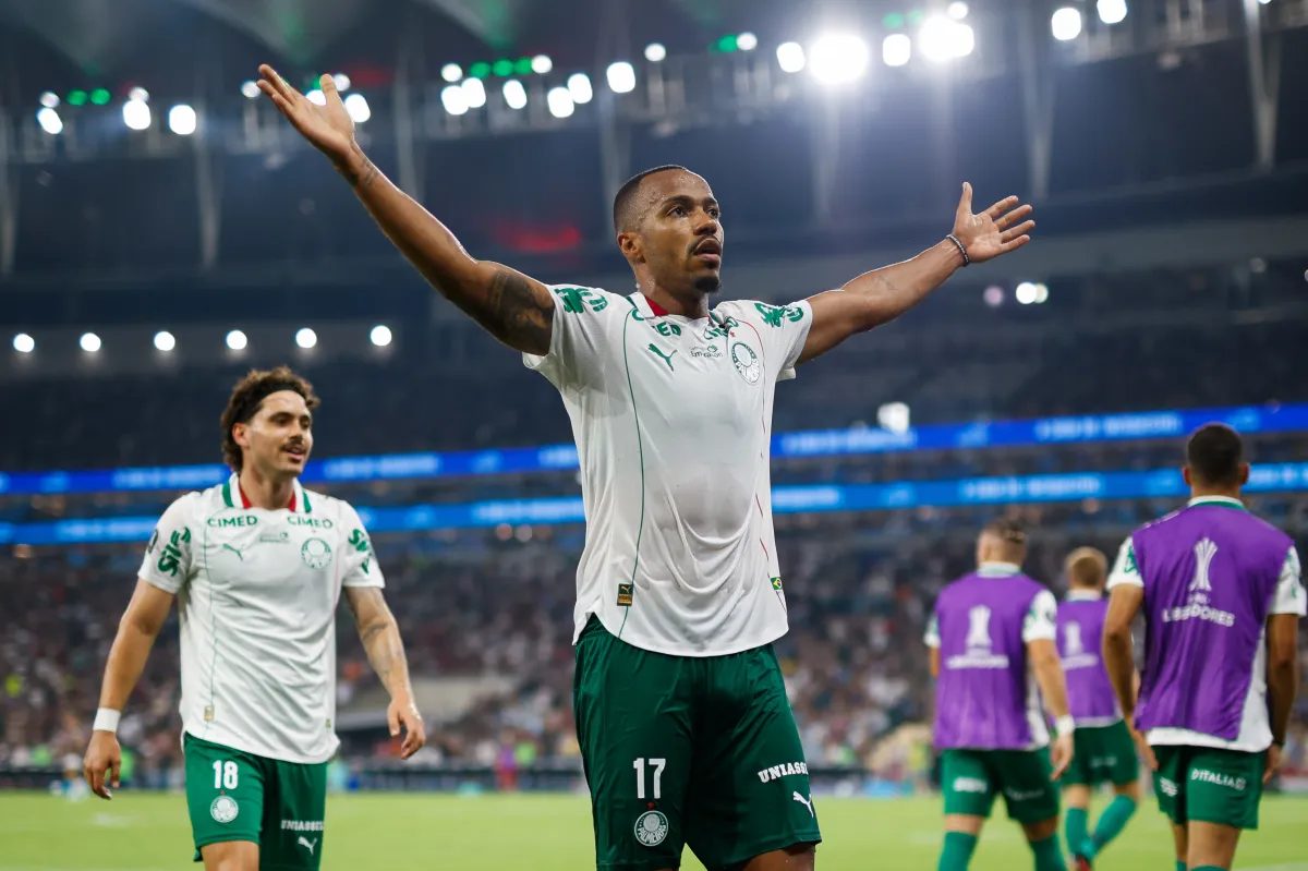 Palmeiras vence Fluminense no Maracanã e abre vantagem na semi da Libertadores