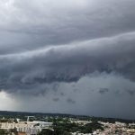 Paraná recebe novo alerta laranja de tempestades com granizo e ventos de até 100 km/h; veja previsão do tempo