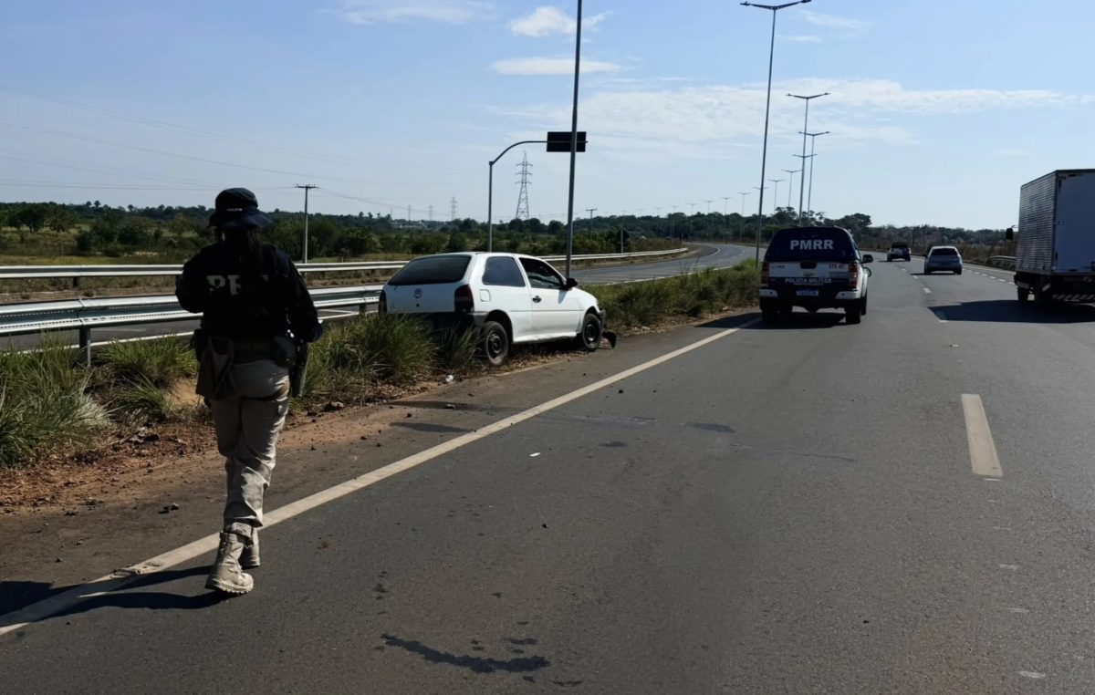 Passageira de moto fica em estado grave após ser atingida por carro na BR-401; motorista fugiu