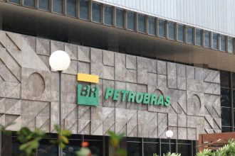 Petrobras pode voltar a distribuir combustíveis? Veja a proposta do governo Lula