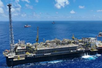 Petrobras tem recordes de produção de óleo, gás e diesel no 3º tri