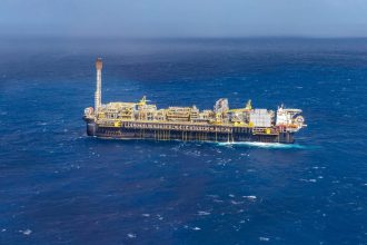 Petrobras termina perfuração do Morpho e encontra petróleo em 3 camadas