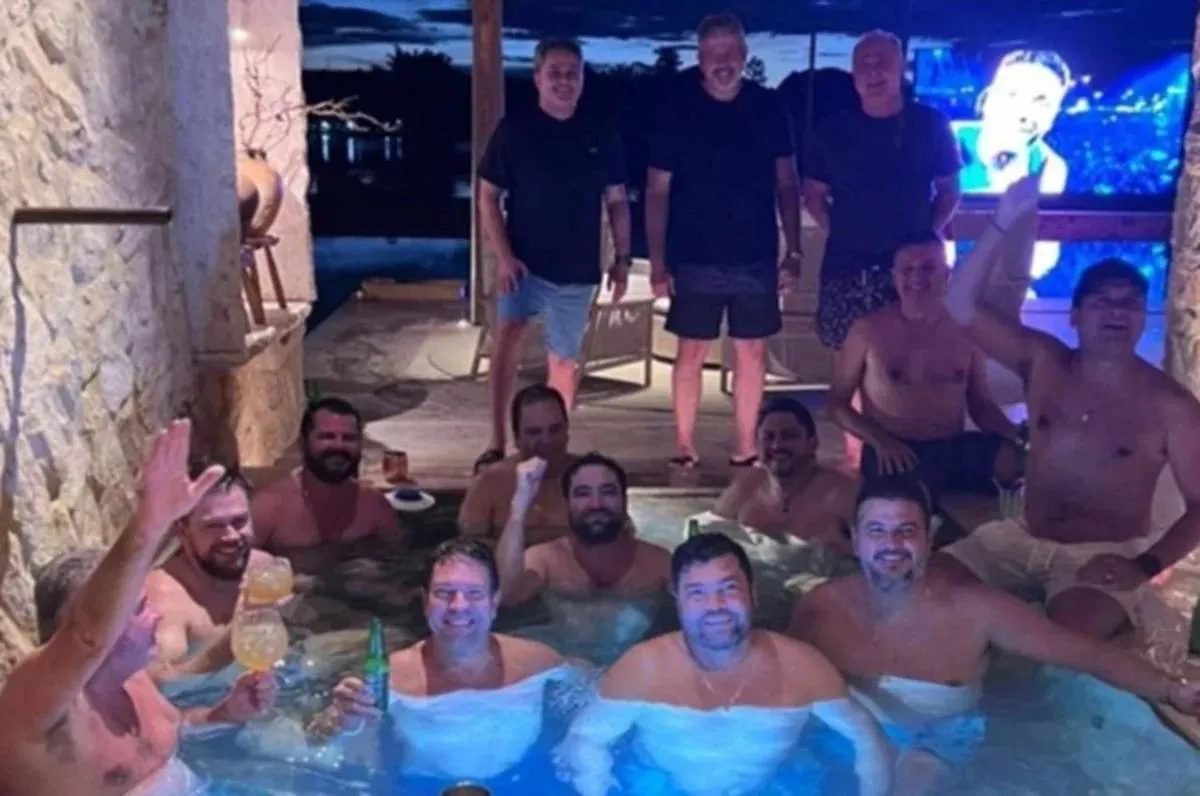PF abre inquérito para investigar vazamento de foto de senador em piscina