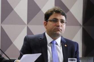 PF diz que encontrou sala secreta com máquina de contar dinheiro no hangar de Willer Tomaz; veja imagens