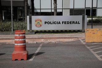PF prende mulher e filho de Marcinho VP em ação contra o CV