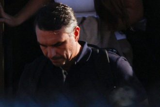PF suspeita que Flávio Bolsonaro tenha entrado na Argentina por outro caminho