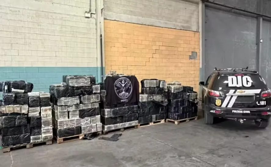 Polícia faz maior apreensão de cocaína da história de SC