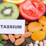 Potássio: banana, feijão e outros alimentos ajudam a proteger músculos e coração