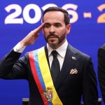 Presidente da Colômbia muda regras de resposta a protestos na véspera de manifestações contra o governo