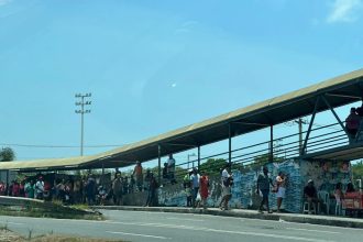 Presidente do PT vê gravidade na falta de ônibus em SP e Salvador e defende prorrogação da votação