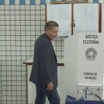 Presidente do TSE, Nunes Marques acompanha abertura de seção e vota em Brasília