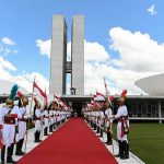 Presidente e governadores deixam de tomar posse no Ano-Novo em 2027