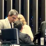 Pressionado no plenário, Alcolumbre tira PEC da Segurança da pauta e manda recado aos líderes