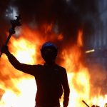 Primeiro-ministro francês culpa grupos de extrema-esquerda por 'plano insurrecional' nos distúrbios do fim de semana