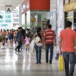 Procon-SP lança consulta virtual para entender hábitos dos consumidores