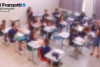Professora é afastada após dizer que negros vão morrer se Flávio vencer