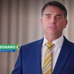 Propaganda de Flávio Bolsonaro fica sem áudio na televisão