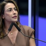 Proposta amplia proteção a pesquisadoras em licença-maternidade