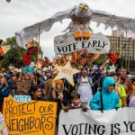 Protestos contra Trump pedem voto antecipado nos EUA antes das eleições de meio de mandato