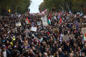 Protestos na França: 135 presos e armas apreendidas, anuncia governo