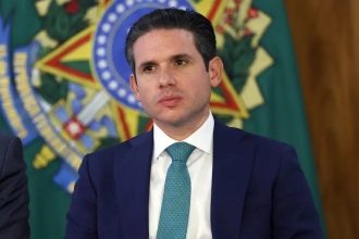 PSB e PDT anunciam apoio à reeleição de Hugo Motta à presidência da Câmara