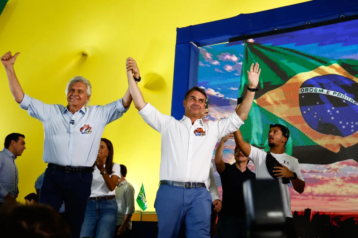 Quais aliados de Flávio Bolsonaro reconheceram a vitória de Lula?
