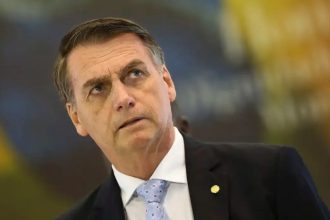 Quais integrantes da família Bolsonaro já foram eleitos para cargos públicos