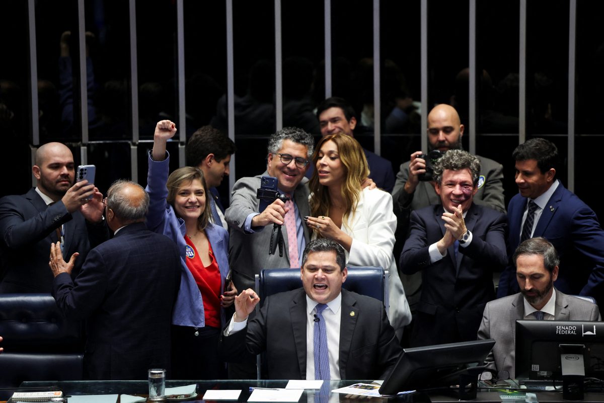 Quando começa a valer o fim da escala 6x1? Entenda etapas até redução da jornada de trabalho