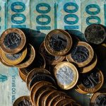 Quando é o quinto dia útil de novembro de 2026? Veja data para pagamentos dos salários
