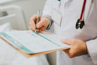 Quando o médico vira paciente: uma lição que a medicina nem sempre ensina