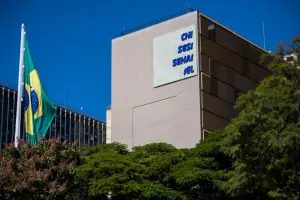 ‘Retrocesso para o Brasil’, diz CNI sobre fim da escala 6×1