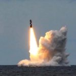 Rússia testa míssil nuclear intercontinental disparado por submarino; VÍDEO