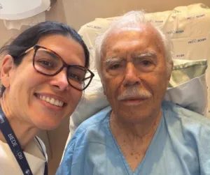 Sarney deixa UTI e se recupera em quarto de hospital