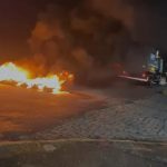 Sem água há três dias: moradores protestam e bloqueiam a RJ-116 em Cachoeiras de Macacu