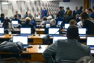 Senadores aprovam PEC da Segurança Pública na CCJ