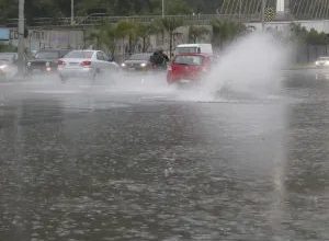 Sexta-feira: ciclone e temporais ganham força no Brasil