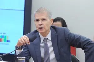 Sidônio acusa EUA de interferirem nas eleições brasileiras