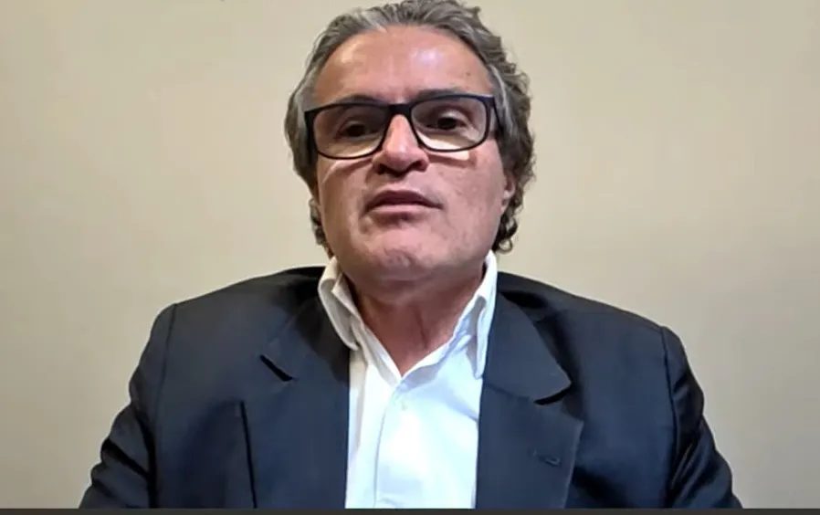 Só uma ‘escorregada’ pode mudar votos, afirma diretor do Paraná Pesquisas