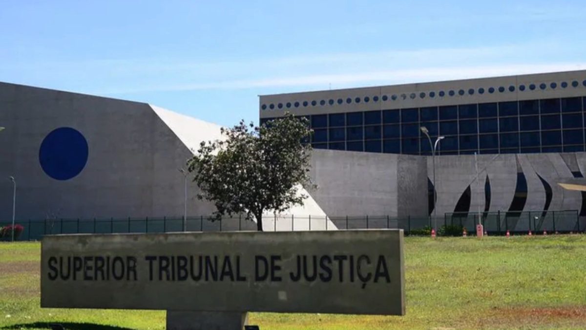 STJ decide que seguro-viagem deve cobrir custos no exterior de homem que sofreu acidente antes da viagem
