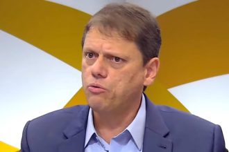 Tarcísio cobra fechamento do Túnel do Anhangabaú antes de alagamento