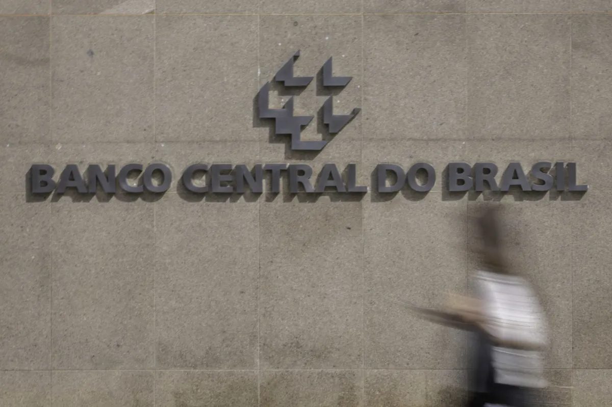 TCU aprova contas do BC de 2025 após desvincular processo do Master