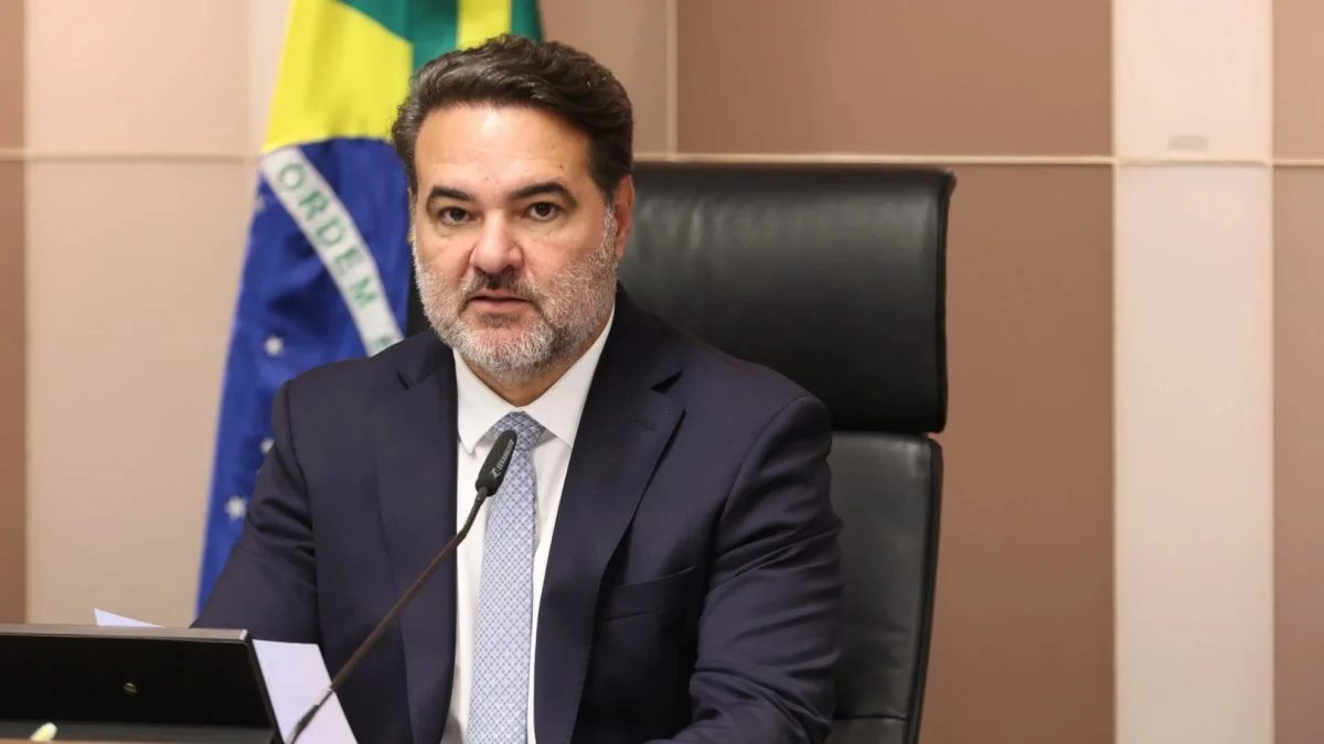 TCU desiste de esperar por caso Master e aprova contas do BC