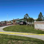 Tiroteio em escola nos EUA mata 3 crianças e 1 adulto, diz imprensa americana; atirador também morreu