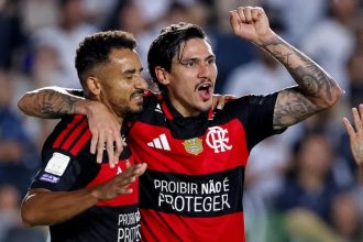 Torcedores do Flamengo xingam Lula no Maracanã; vídeo