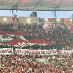 Torcida do Flamengo critica Lula, Congresso e STF no Fla-Flu