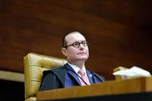 Totalização dos votos é pausada depois de decisão de Zanin