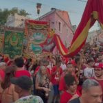 Três cidades do Grande Recife têm atos em apoio a Lula; vídeo mostra desfile de agremiações em Olinda