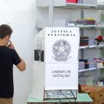 TREs dizem que mudanças de locais de votação são 'excepcionais' e número é menor que em 2022