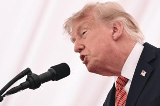 Trump diz que não vai se ‘envolver’ sobre Flávio afirmar ser ‘presidente eleito do Brasil’